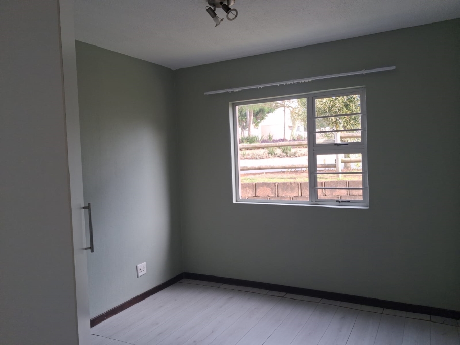 To Let 2 Bedroom Property for Rent in Beacon Bay North Eastern Cape